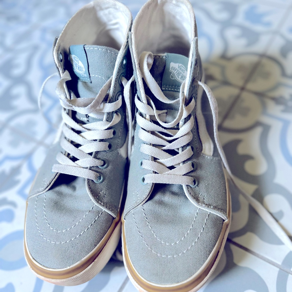 Vans - Picture 6 of 7